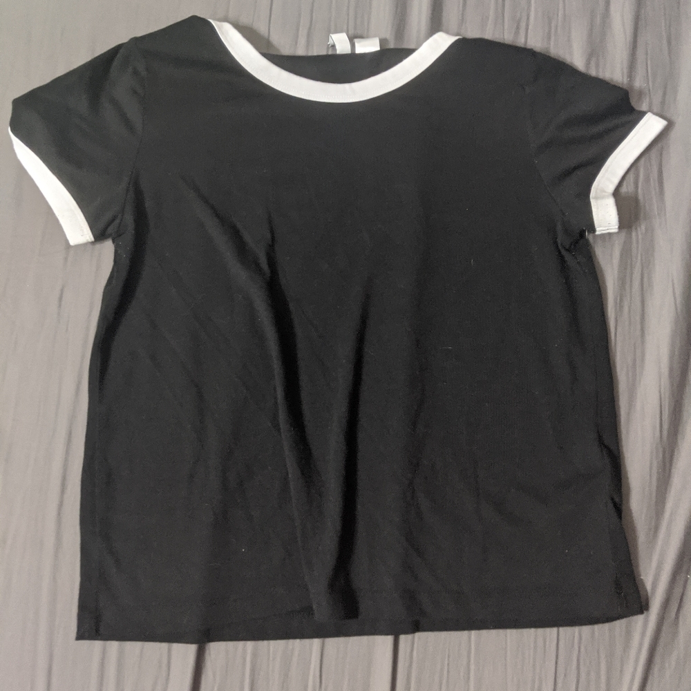 Cropped tee